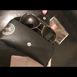 RayBan Polarized - Black Gold Aviator Classic